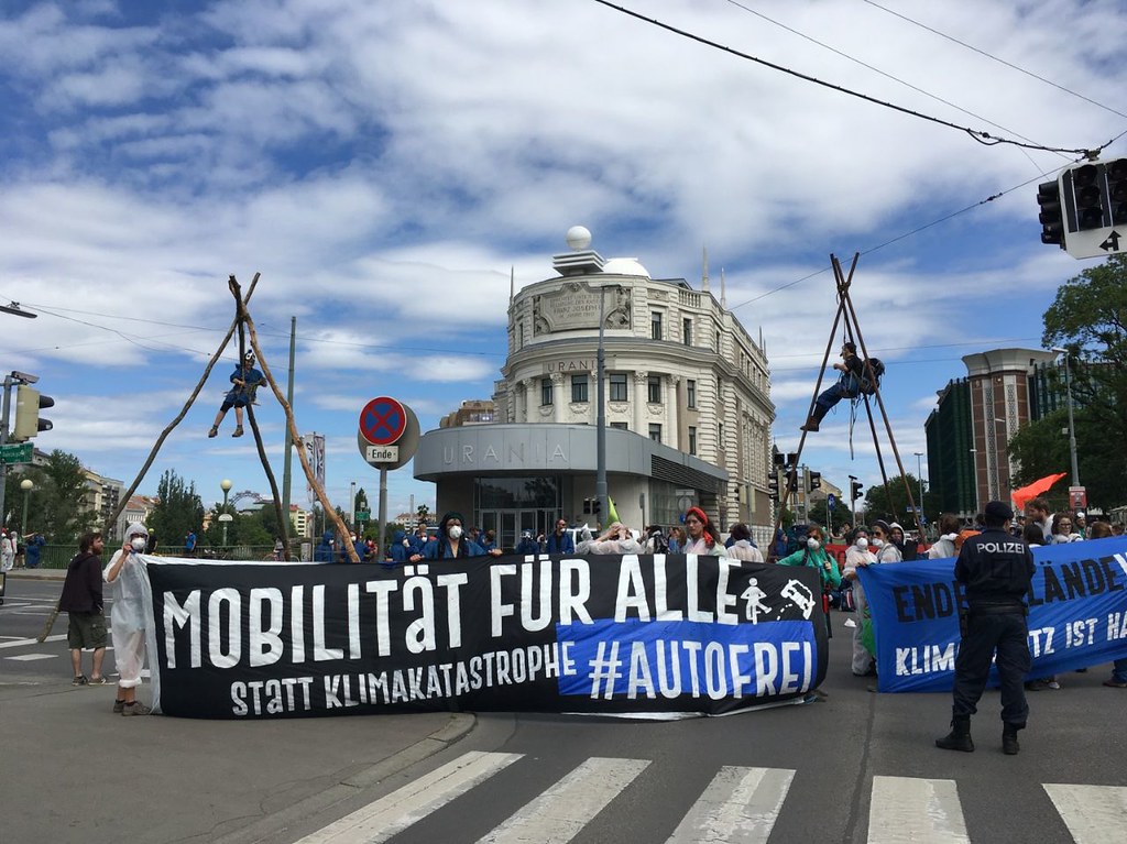 EndeGeländewagen_2019